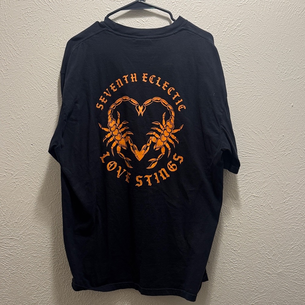 Comfort Colors Love Stings T